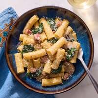 15-Min Creamy Mushroom & Pancetta Pasta