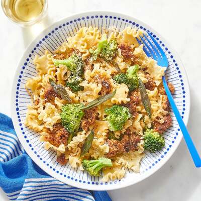 Italian Pork Sausage & Broccoli Pasta