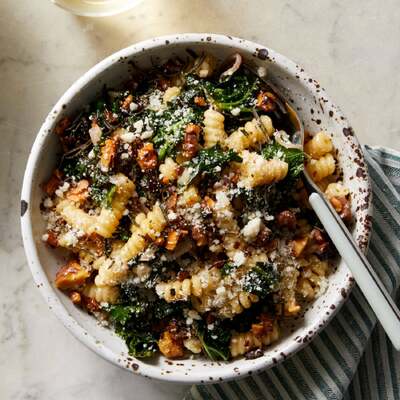 Creamy Pasta & Kale