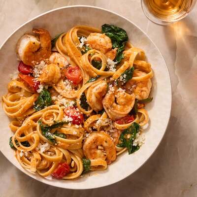 Creamy Shrimp & Roasted Red Pepper Pasta