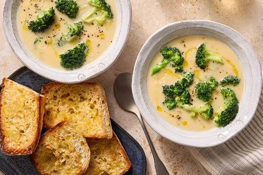 Broccoli, Cheddar & Smoked Gouda Soup