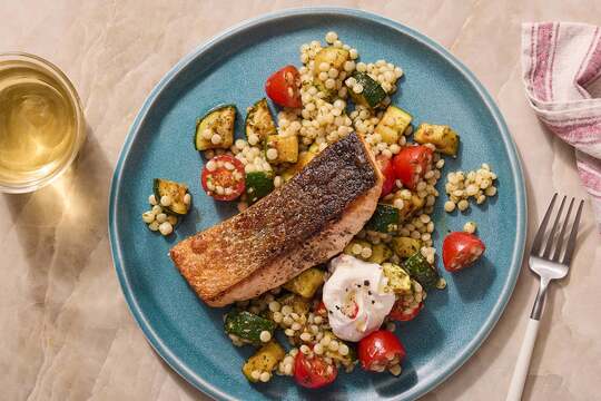 Za'atar-Crusted Salmon & Veggies
