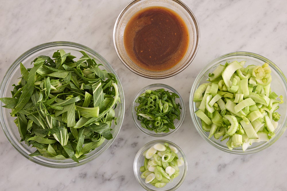 recipe-step-image-Prepare the ingredients & make the sauce }