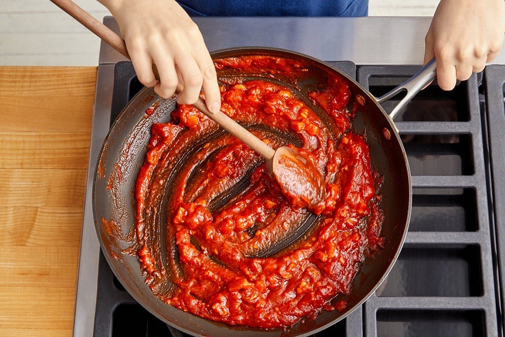 recipe-step-image-Make the sauce}