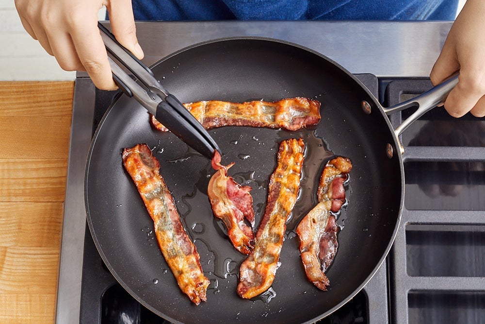recipe-step-image-Cook the bacon }