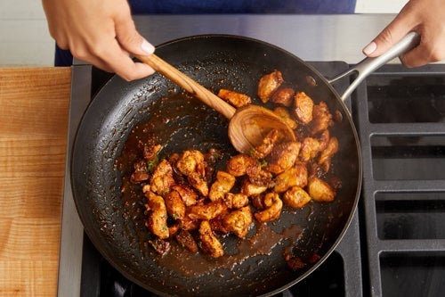 recipe-step-image-Cook the chicken }
