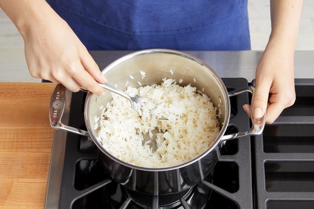 recipe-step-image-Cook the rice}