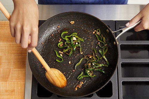 recipe-step-image-Cook the pepper}