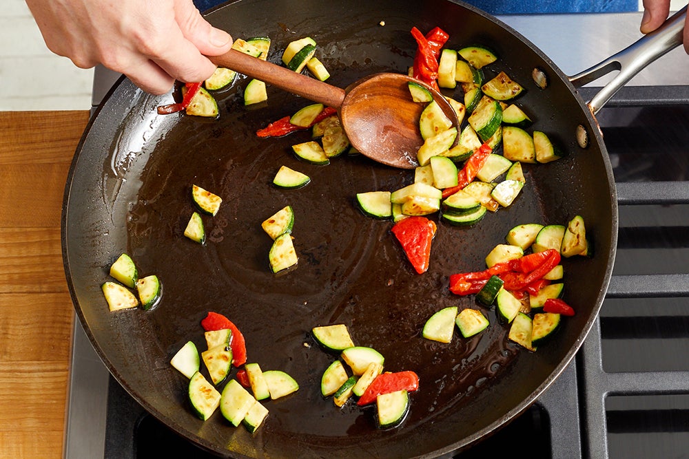 recipe-step-image-Cook the vegetables }