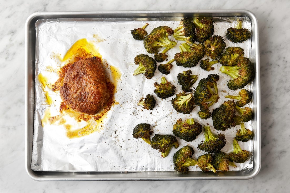 recipe-step-image-Roast the pork & broccoli:}