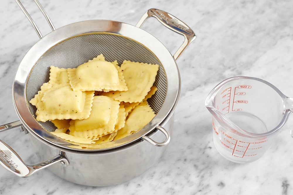recipe-step-image-Cook the ravioli }