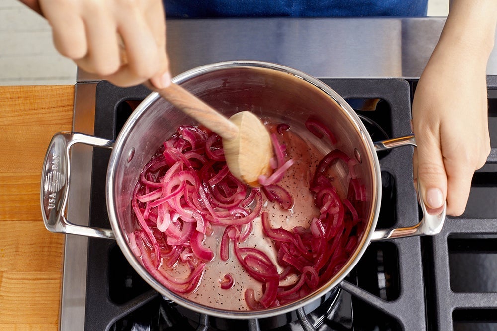 recipe-step-image-Pickle the shallot}