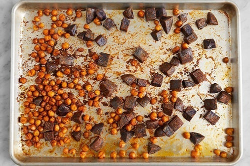 recipe-step-image-Roast the chickpeas & potatoes:}
