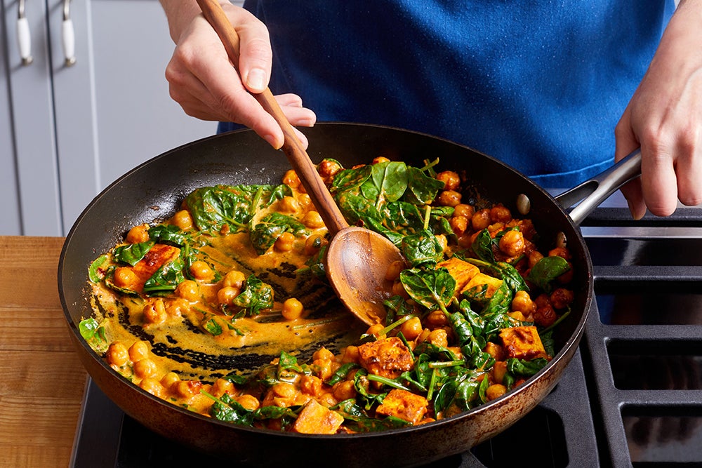 recipe-step-image-Finish the curry}