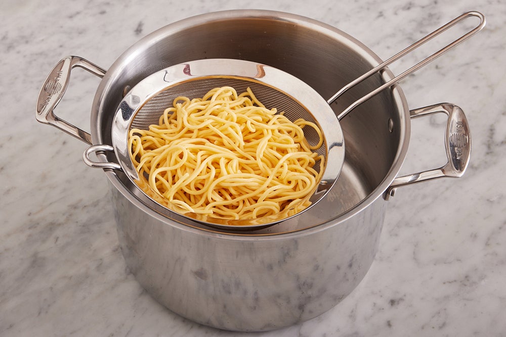 recipe-step-image-Cook the noodles}