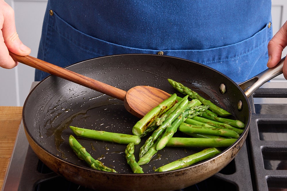 recipe-step-image-Cook & finish the asparagus}