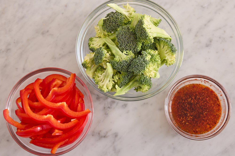 recipe-step-image-Prepare the ingredients & make the sauce }