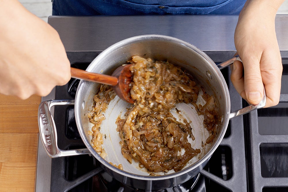 recipe-step-image-Caramelize the onions}