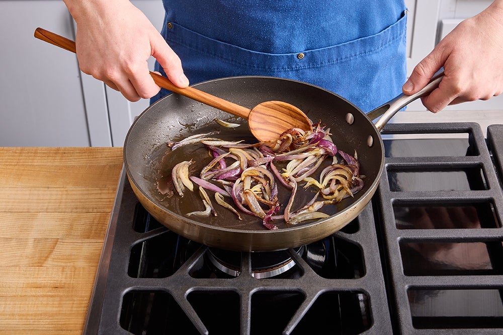 recipe-step-image-Cook the onion}