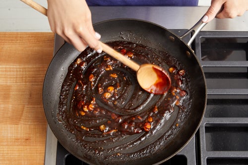 recipe-step-image-Finish the sauce}