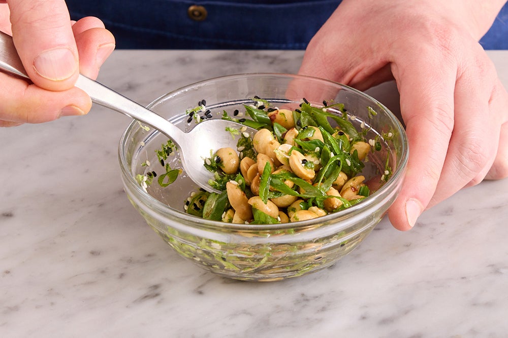 recipe-step-image-Toast & finish the peanuts}