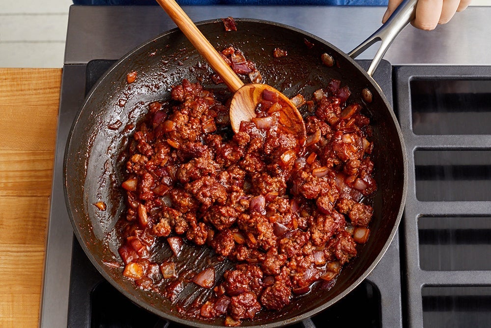 recipe-step-image-Cook the beef & serve your dish }