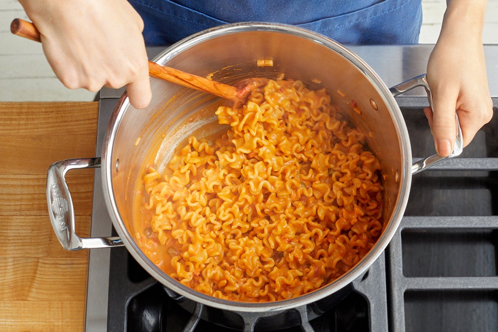 recipe-step-image-Finish the pasta & serve your dish}