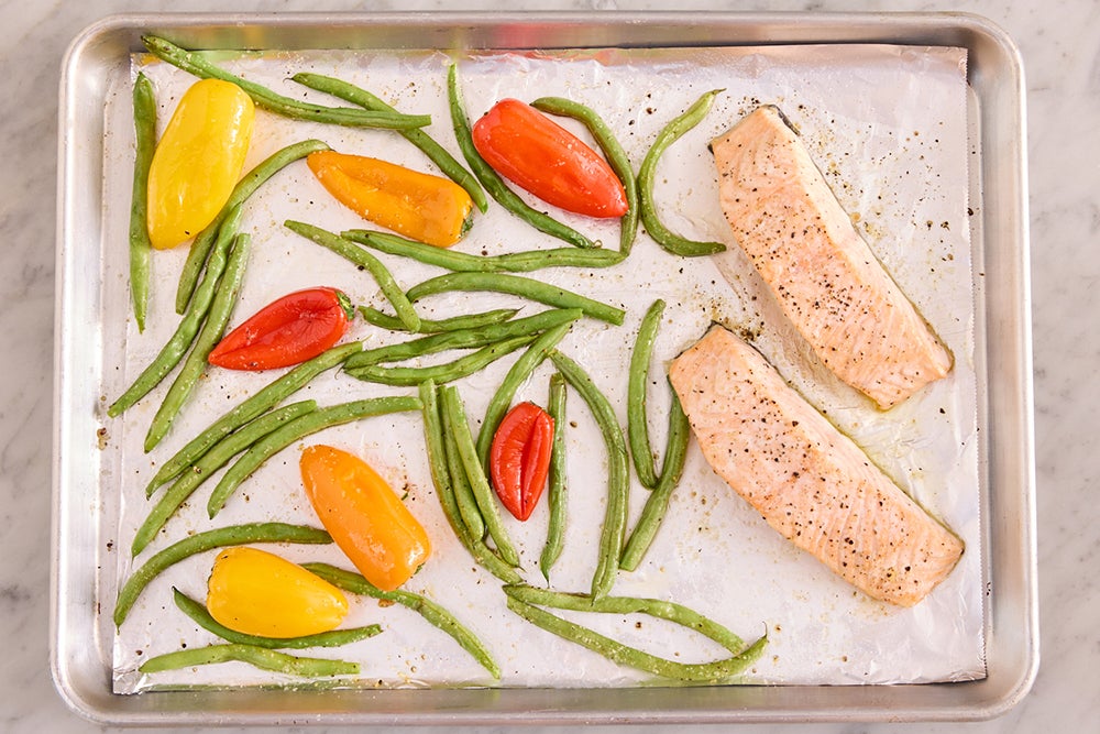 recipe-step-image-Roast the fish & vegetables}
